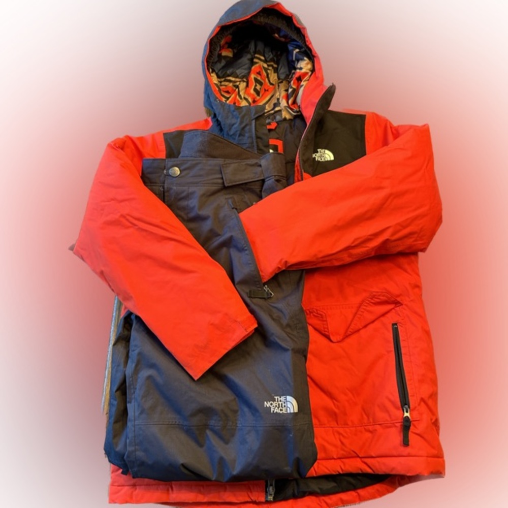 Boys The North Face ski jacket and insulated pants size 14/16
